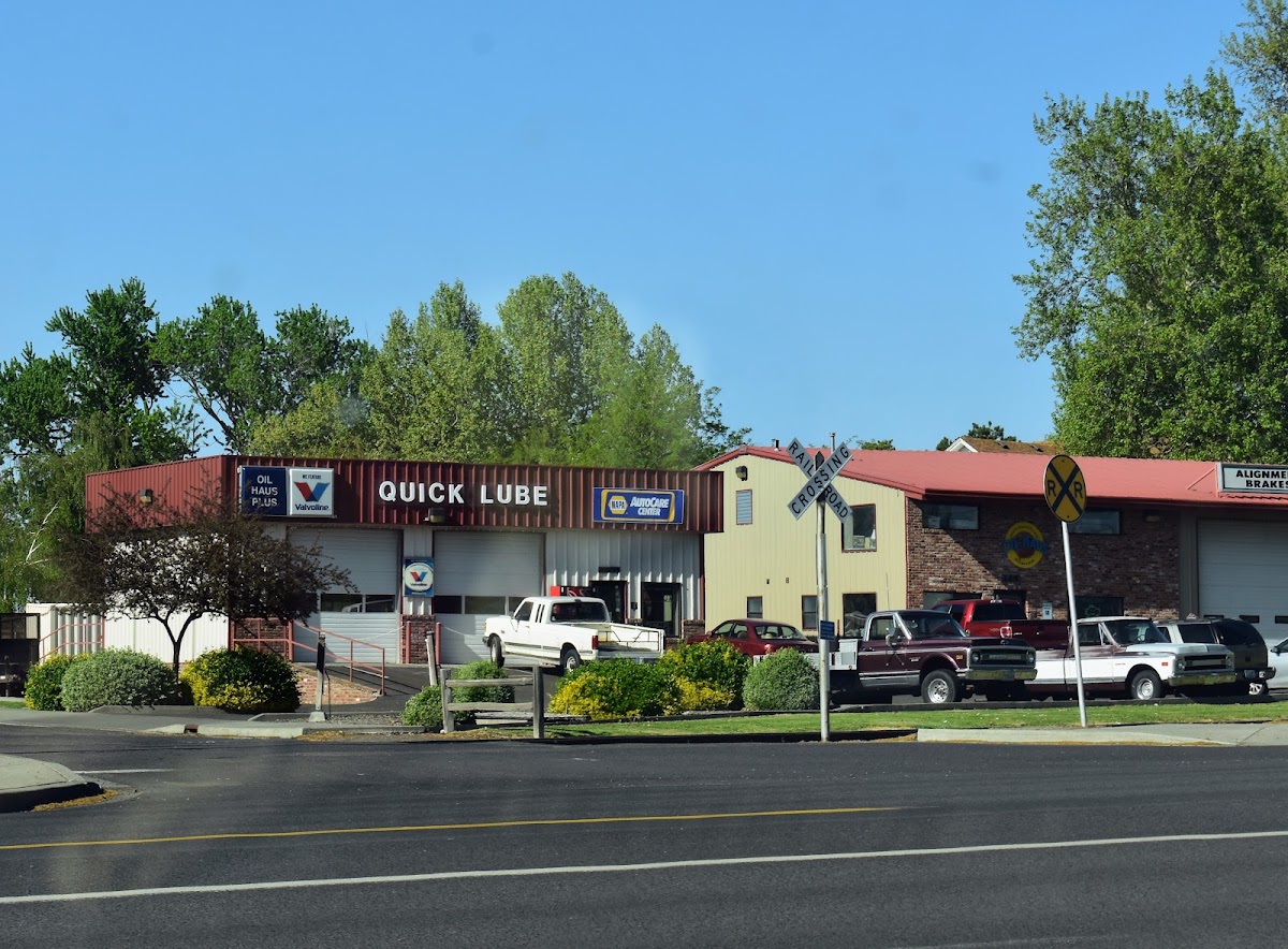 Oil Haus Plus quick lube and auto repair shop on Kenwood St in Walla Walla